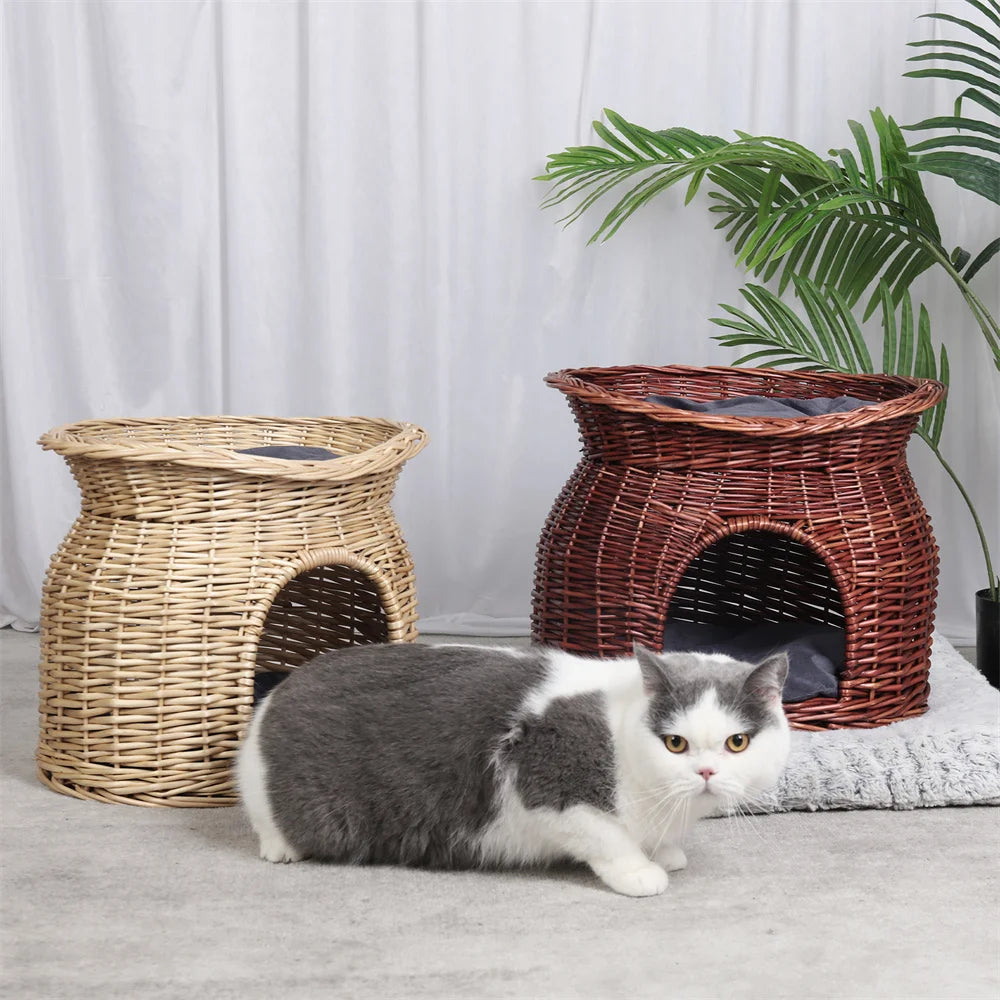 Two-story rattan cat house – for relaxation &amp; fun
