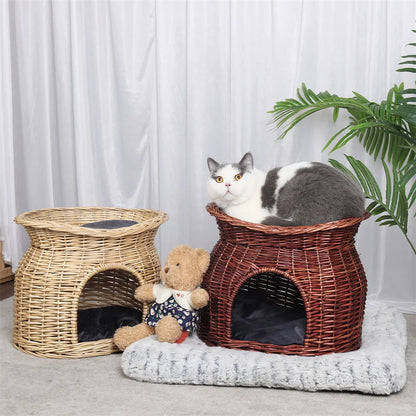 Two-story rattan cat house – for relaxation &amp; fun