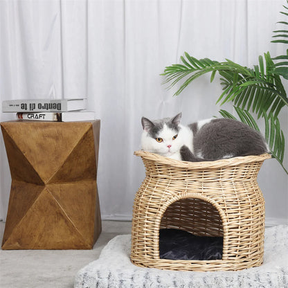 Two-story rattan cat house – for relaxation &amp; fun