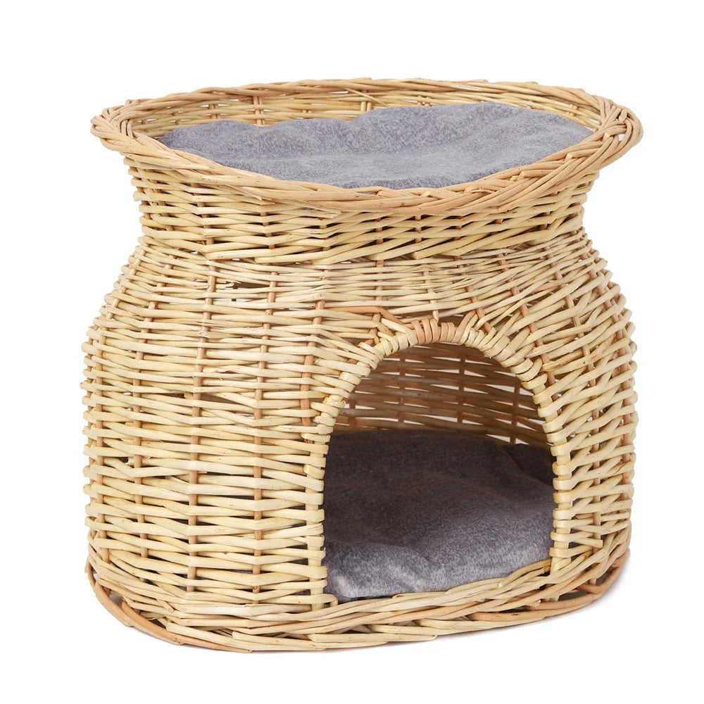 Two-story rattan cat house – for relaxation &amp; fun
