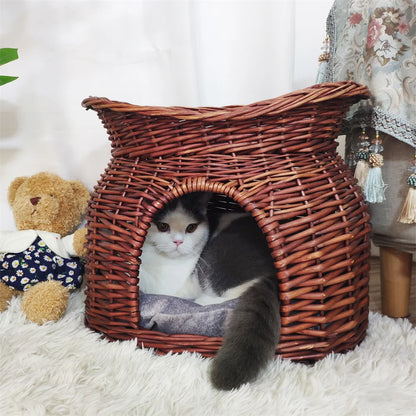 Two-story rattan cat house – for relaxation &amp; fun